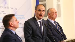 Цветанов: ГЕРБ дарява 20 000 лева на Военната академия "Г. С. Раковски" в София 