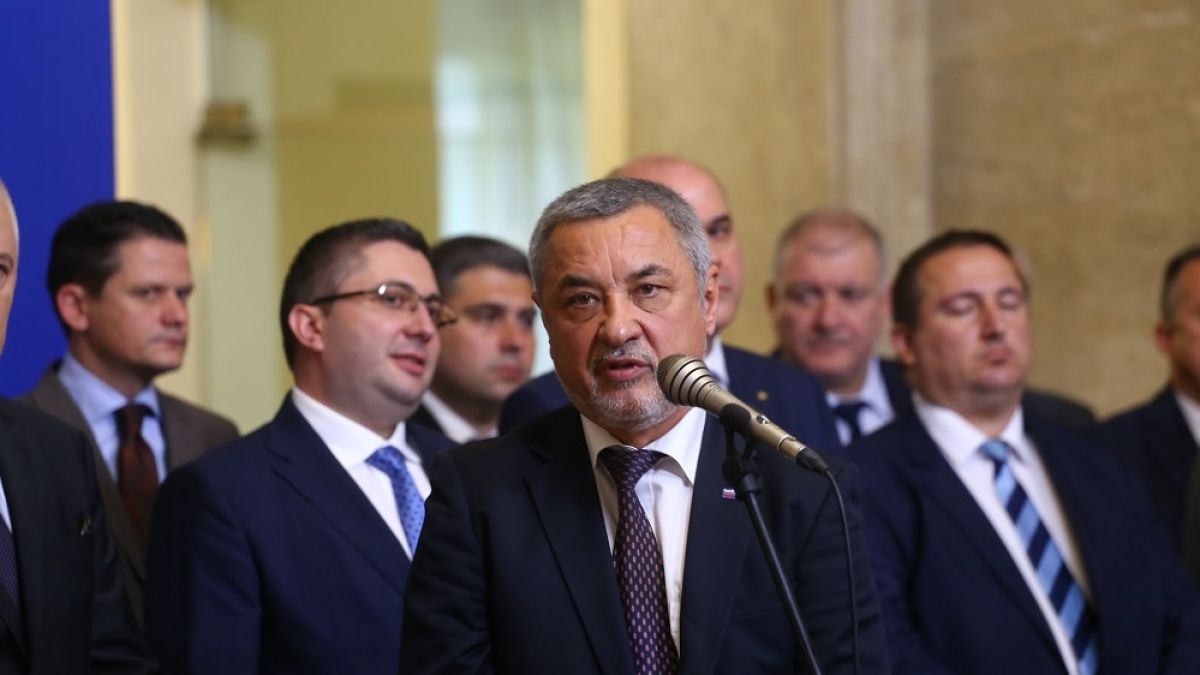 Симеонов: Не ми е на нивото да коментирам глупотевините, които ръси от сутрин до вечер Нинова