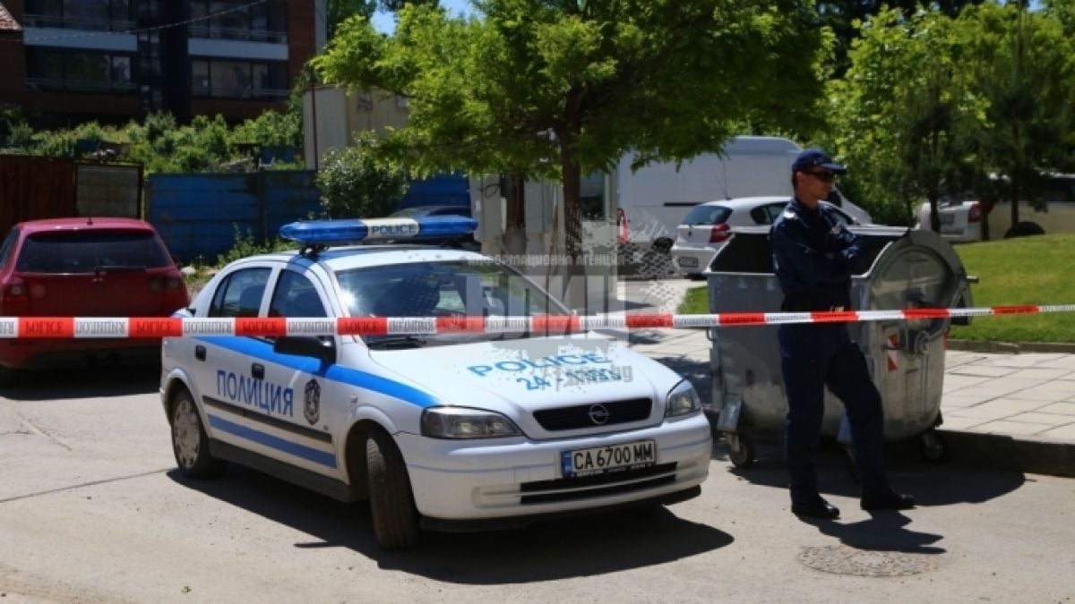 Извънредно и първо в БЛИЦ! Кървава катастрофа с бременна жена задръсти столицата