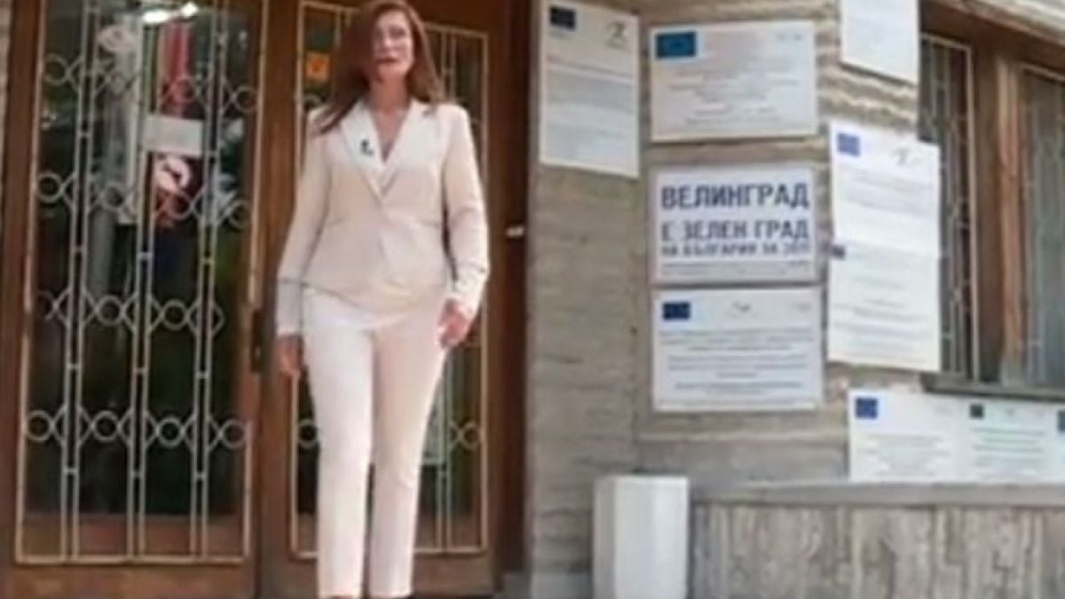 Българската Мелания Тръмп прави фурор във Велинград (ВИДЕО)