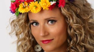 Дори не подозирате как Деси Добрева свързва двата края!