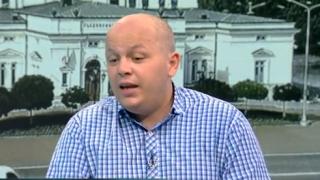 Александър Симов от БСП разкри пикантна подробност за жената до себе си и с колко пари е влязъл в парламента! 