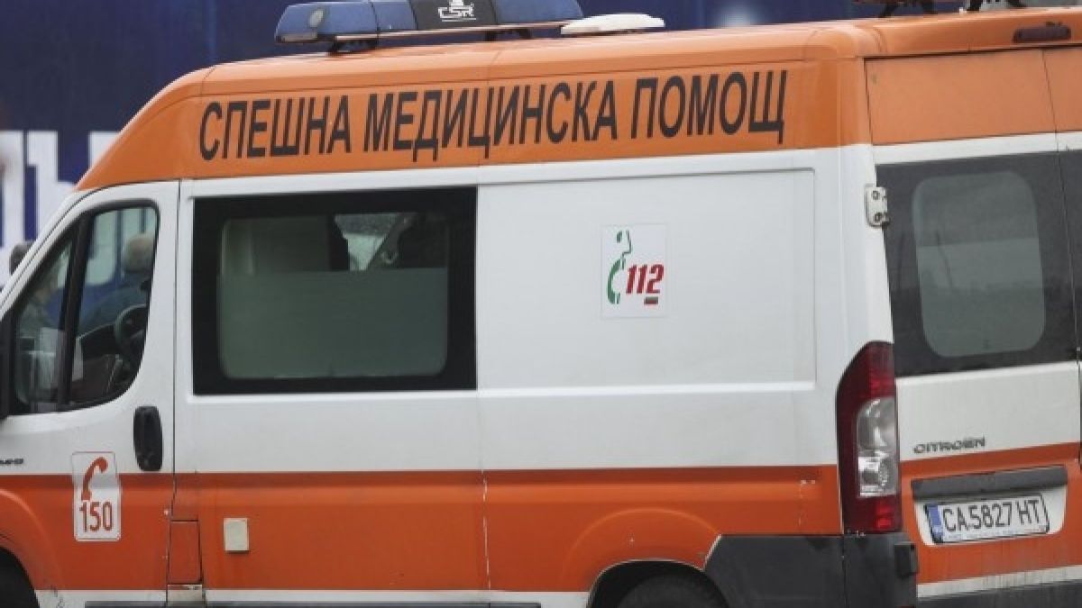 Трагедията е голяма! Издъхна момиченцето, паднало от блок в Трявна