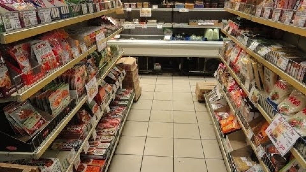 Българска майка даде храната на детето си на бедняк в Лондон и разказа...