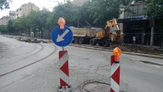Фоторепортаж в БЛИЦ: Вижте как изглежда бул. "Дондуков" след започването на ремонта 