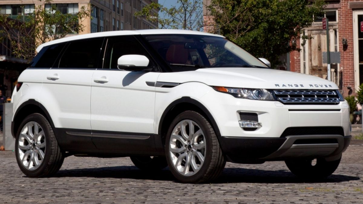 Нов терминатор кръстосва София- "Evoque"!