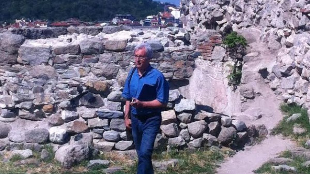 Укрепват аварийно едно от тепетата в Пловдив (СНИМКИ)