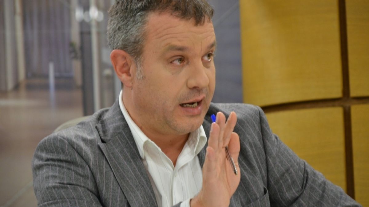 Кошлуков с уникално смешно предложение за татуировките, нацели мускулестите батки