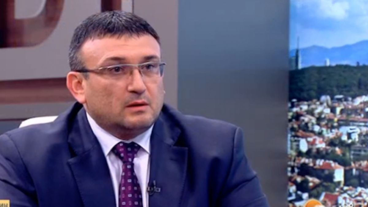 Младен Маринов обясни как ще се реши проблемът в Асеновград и разкри за нова разпра с ромски фамилии