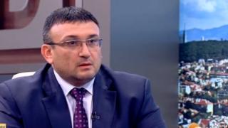 Младен Маринов обясни как ще се реши проблемът в Асеновград и разкри за нова разпра с ромски фамилии