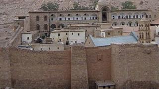 Уникална находка в манастир в планината Синай! Откриха ръкопис на Хипократ, пълен с...