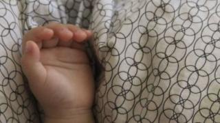 Галя пропътува от Бургас до Гърция, за да продаде бебето си за... 4000 лева