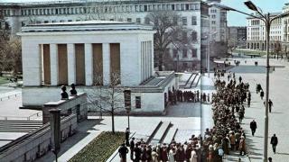На днешния ден преди 68 година е построена сградата, превърнала се в ябълката на раздора след социализма 