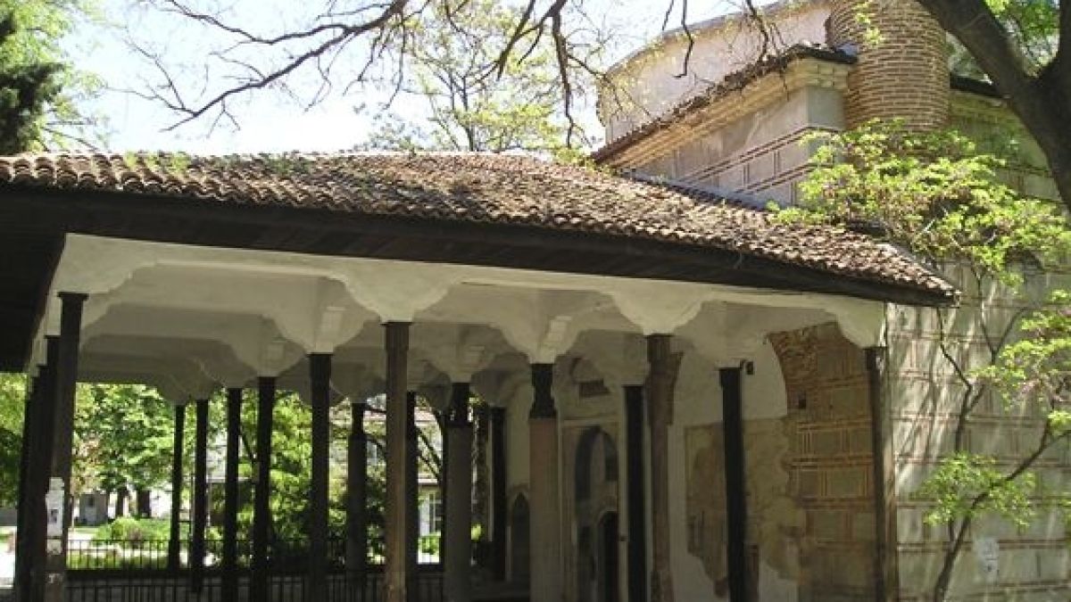 Главно мюфтийство не мирясва: Отново иска имотите на Карлово и на още 21 общини