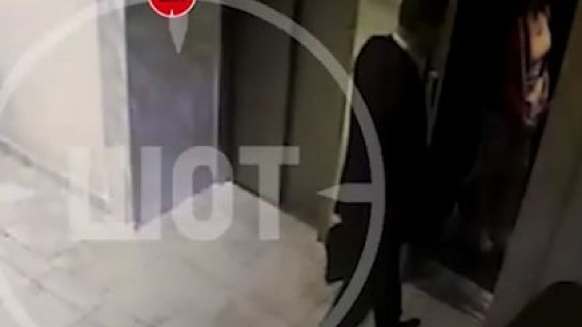 ВИДЕО показва последните минути от живота на московския стрелец и жертвата му 