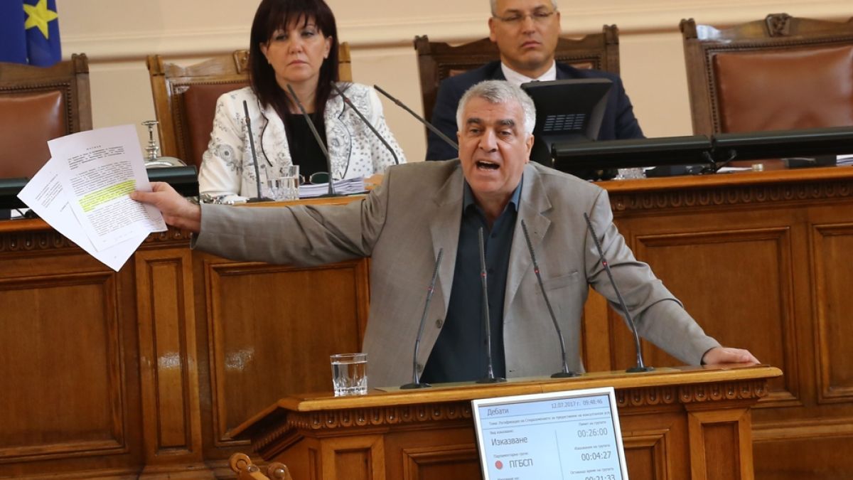 Гореща новина: БСП се готви за трети вот на недоверие