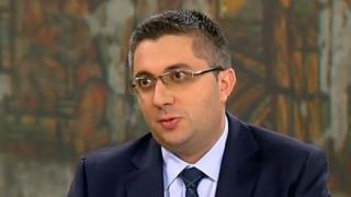 Министър Нанков захапа БСП заради чинията на Бузлуджа