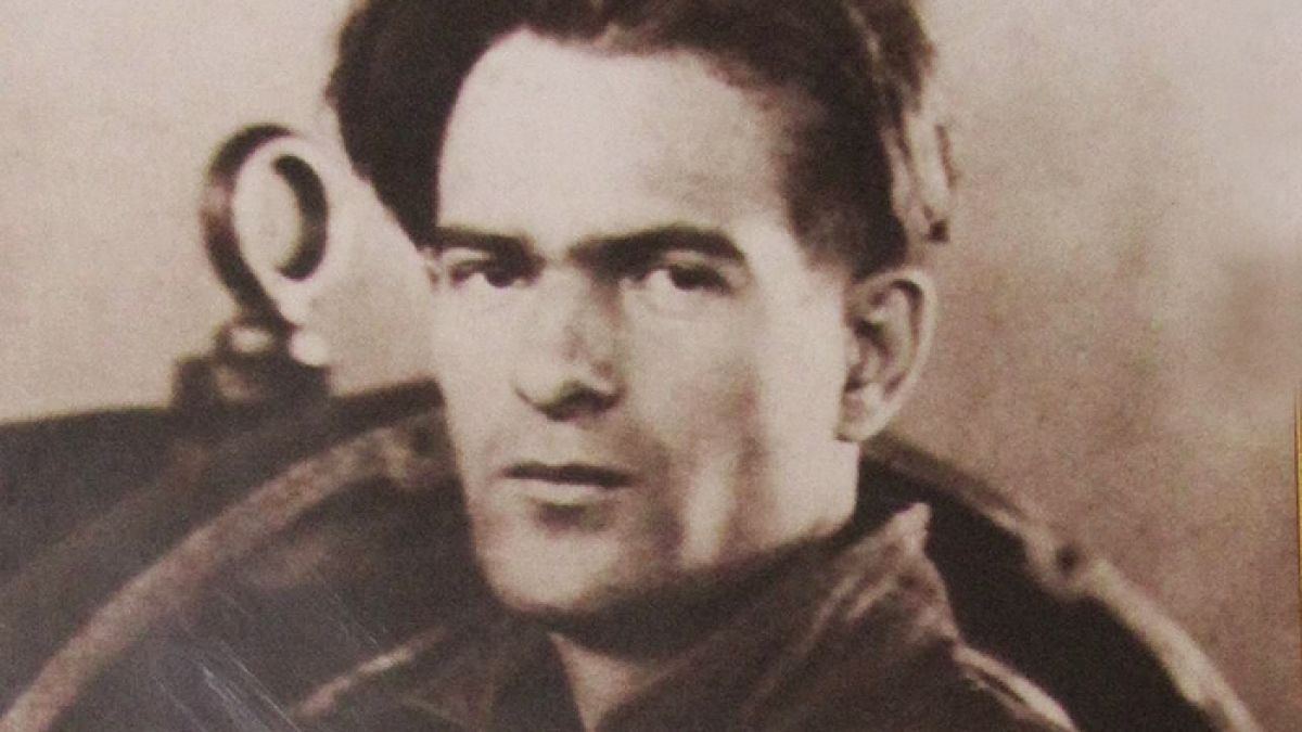 Вапцаров е разстрелян два пъти