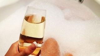 Това са богатите хлапета на Виетнам, фукащи се в Instagram. Ето как те се къпят в лукс с парите на родителите си (СНИМКИ)  