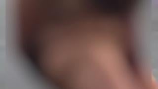 Дрогата погубва! Гола жена взе ножовка и започна да се реже между краката насред улицата (СНИМКИ/ ВИДЕО 18+)