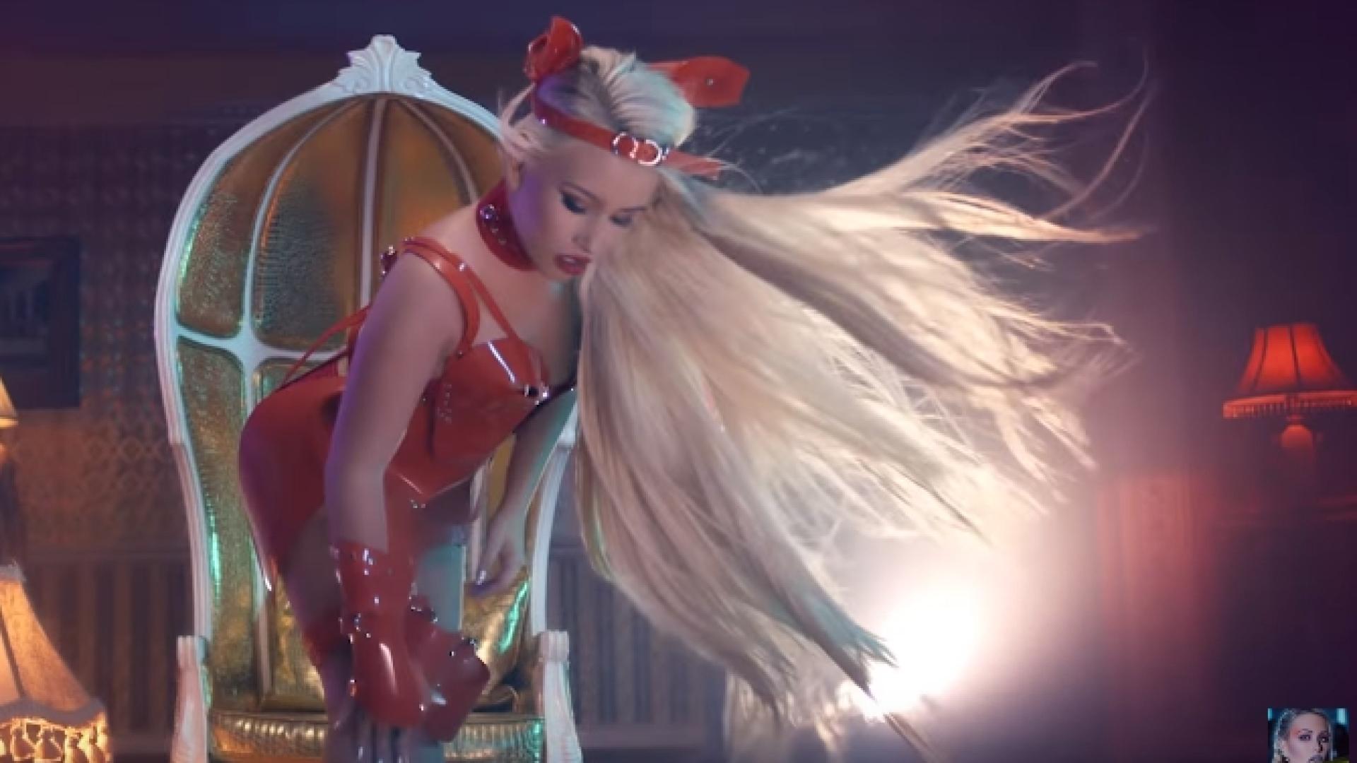 Гери-Никол раздруса яката дупара и мушна всички в малкия си джоб! (ВИДЕО)