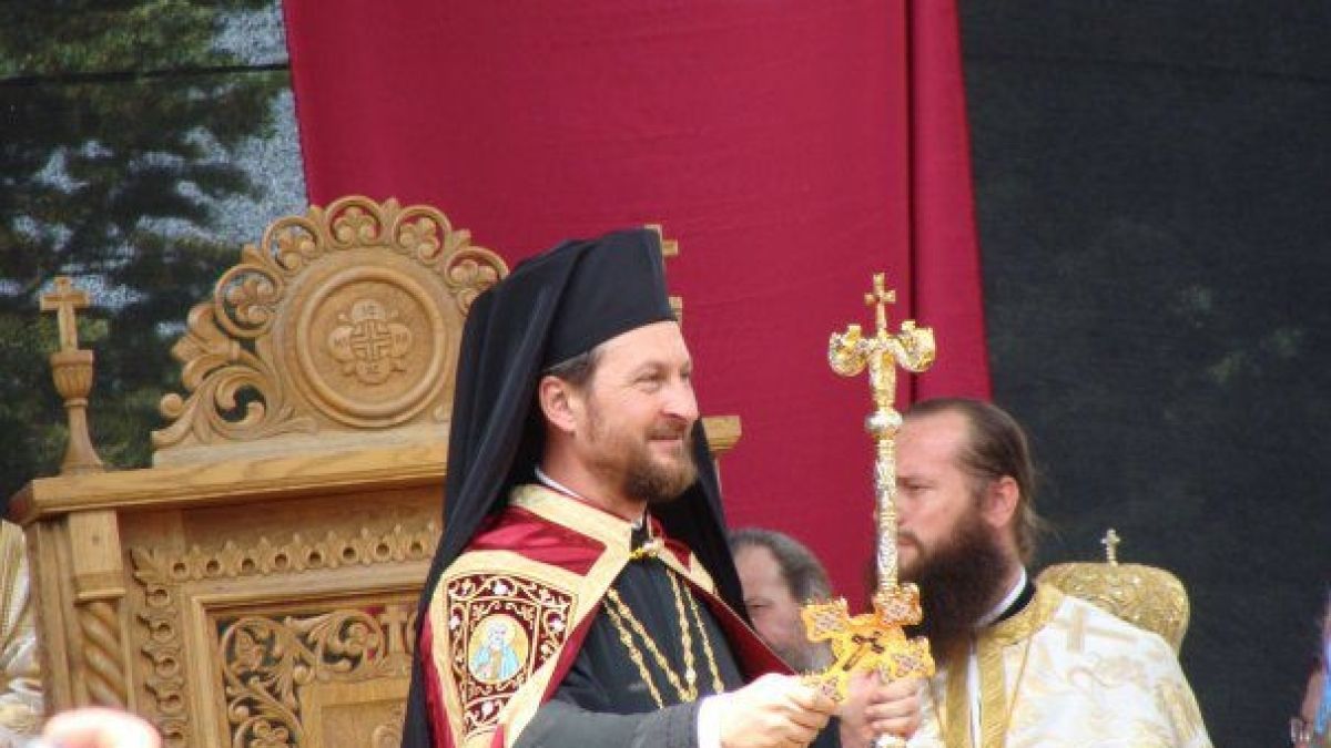Поставиха под запрещение румънски епископ заради хомосексуализъм