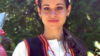 Сватбата на века в Арбанаси започна, ето я красивата булка, която вдига тържество за 4500 гости (СНИМКИ)