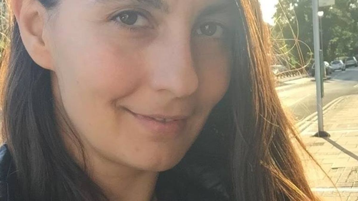 Само в БЛИЦ! Цеци "Клизмата" се оказа международна аферистка, зарибява мъже в нета и им обира парите