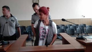Свирепата ромка Гергана, която удуши с чорап бебето си, с първи думи след убийството!