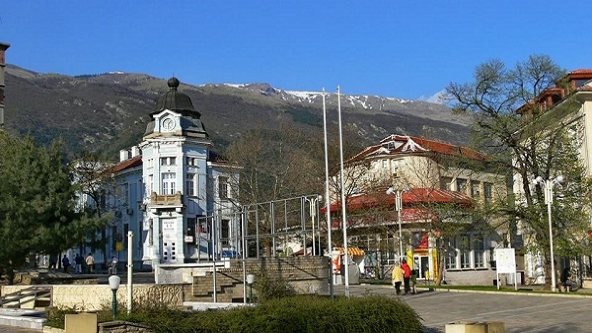 Нелепо меле! Клиент наби дюнерджия, нямало кетчуп в храната му