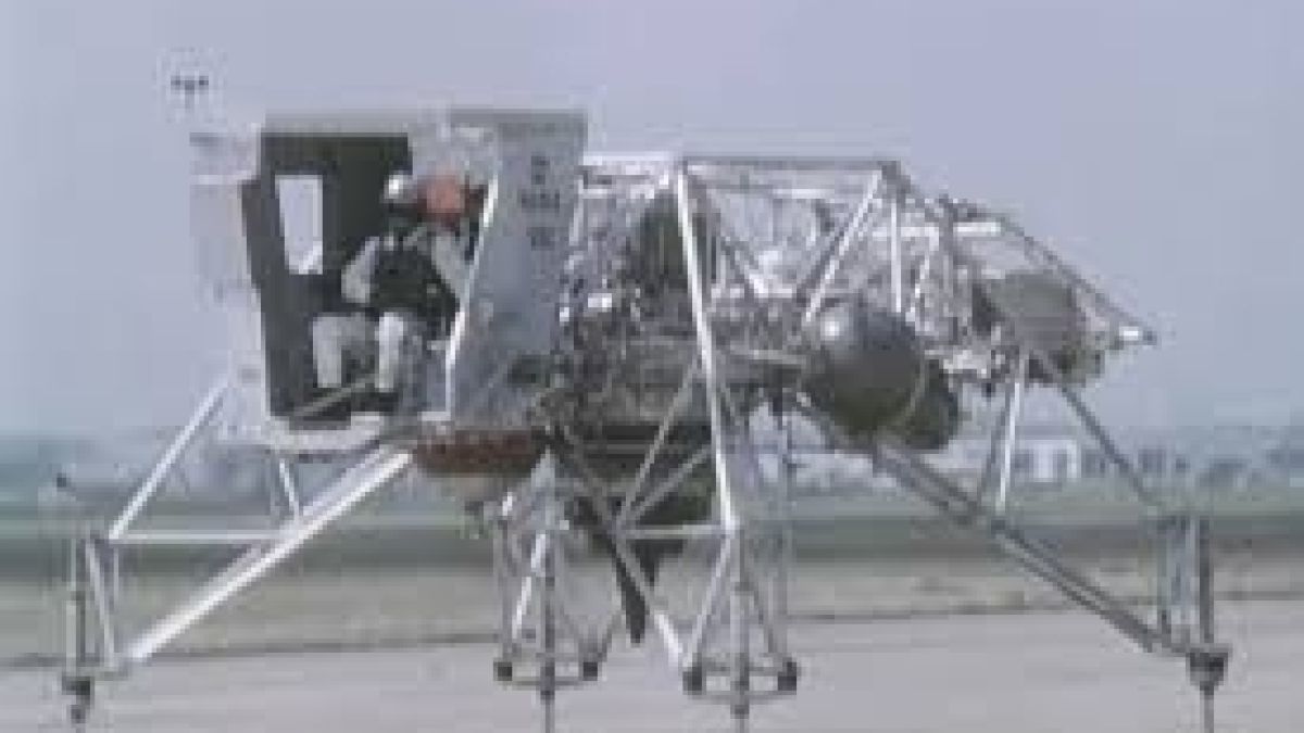 NASA разсекрети ВИДЕО с изпитанията на летателни апарати