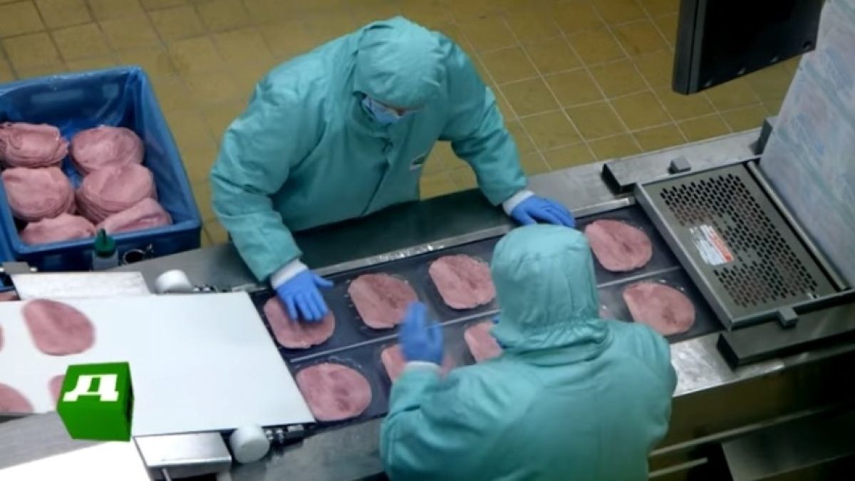 Шокиращо ВИДЕО показва защо все по-често умираме от рак заради далаверите на месарите