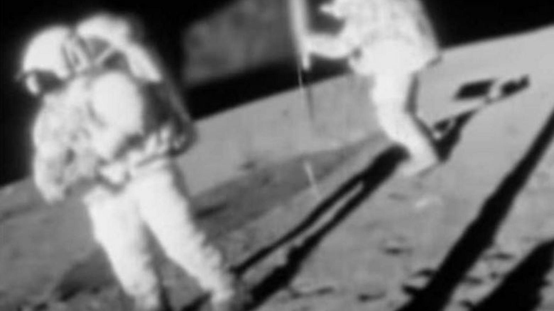 Драматична версия! Руснаците първи кацнали на Луната, но се скарали с извънземните и те им взривили кораба (ВИДЕО)