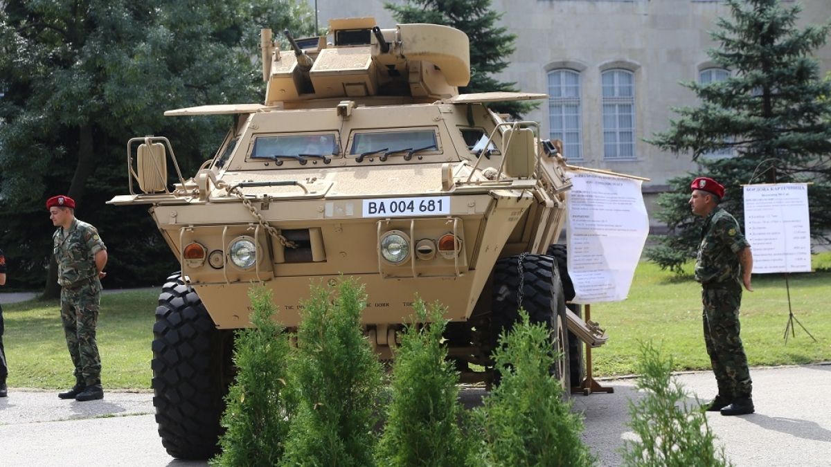 Бойни машини тръгват по пътищата на България. Посоката е известна