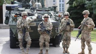 Фоторепортаж в БЛИЦ! В София гъмжи от американски военни и бойна техника! (ВИДЕО)
