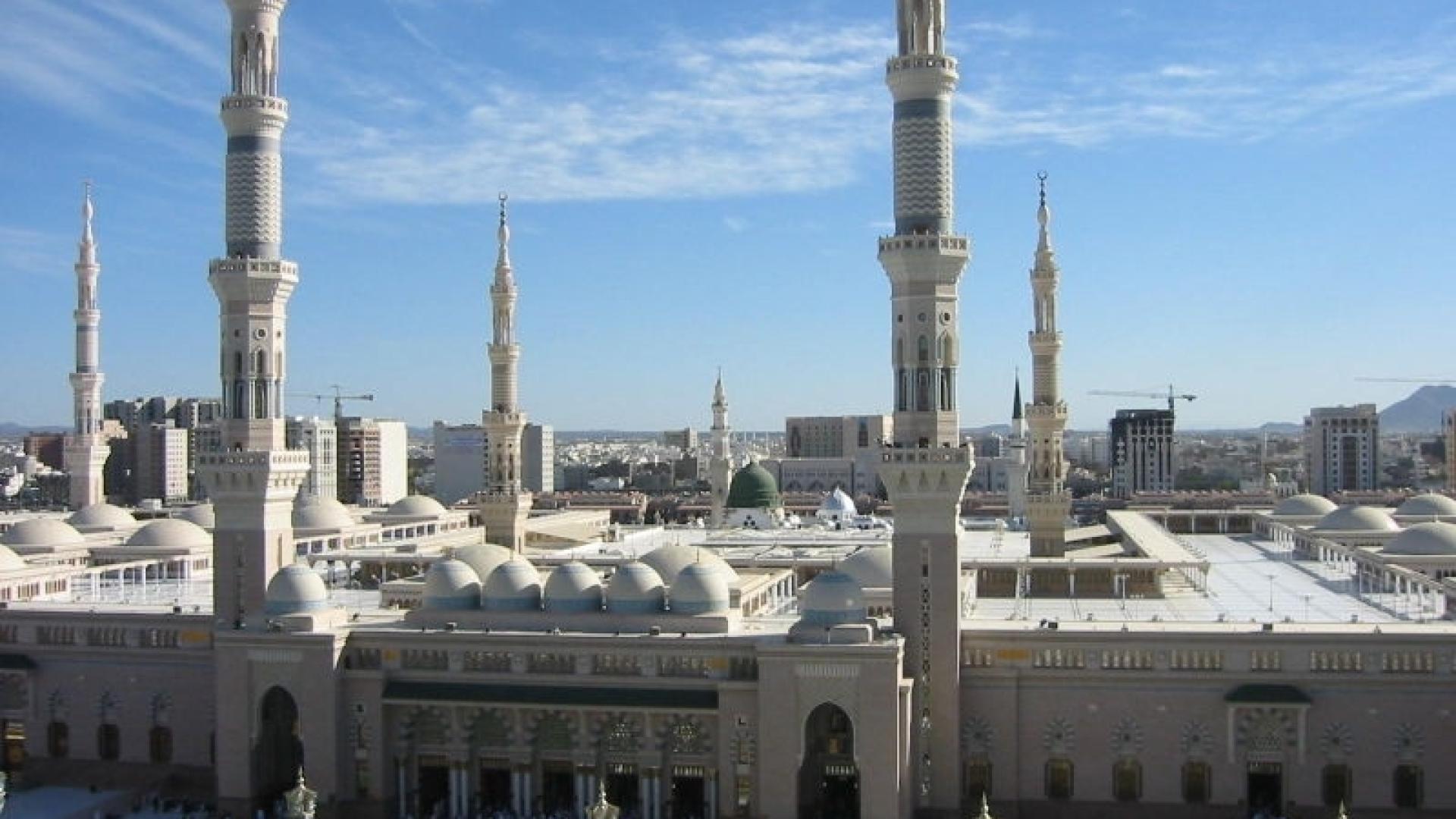 Ракета, изстреляна от йеменските бунтовници-хути е била свалена край Мека