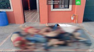 Ужас в Мексико! Труповете на девет души гният на кръстовище (СНИМКА)
