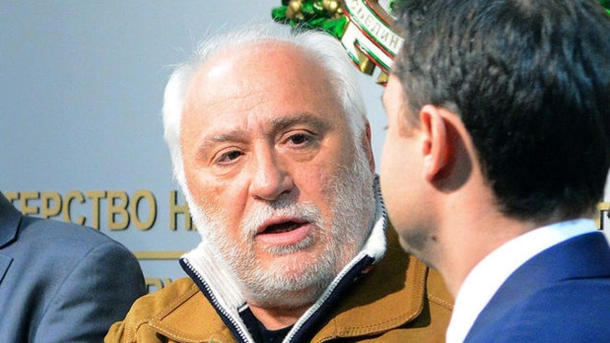 Лицензът на оръжейната фирма „ЕМКО“ е замразен