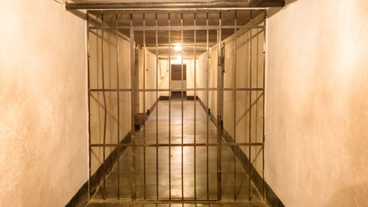 Бойко с конопа в Конуш остава в зандана