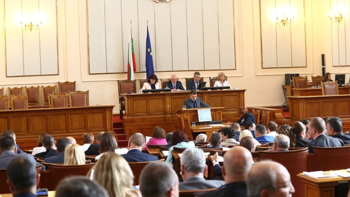 Депутатите вкараха в дневния си ред предложенията на БСП за приватизацията 