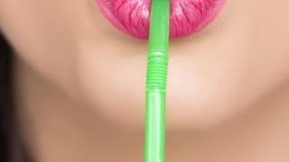 С тези лесни трикове устните ви ще изглеждат пухкави и големи