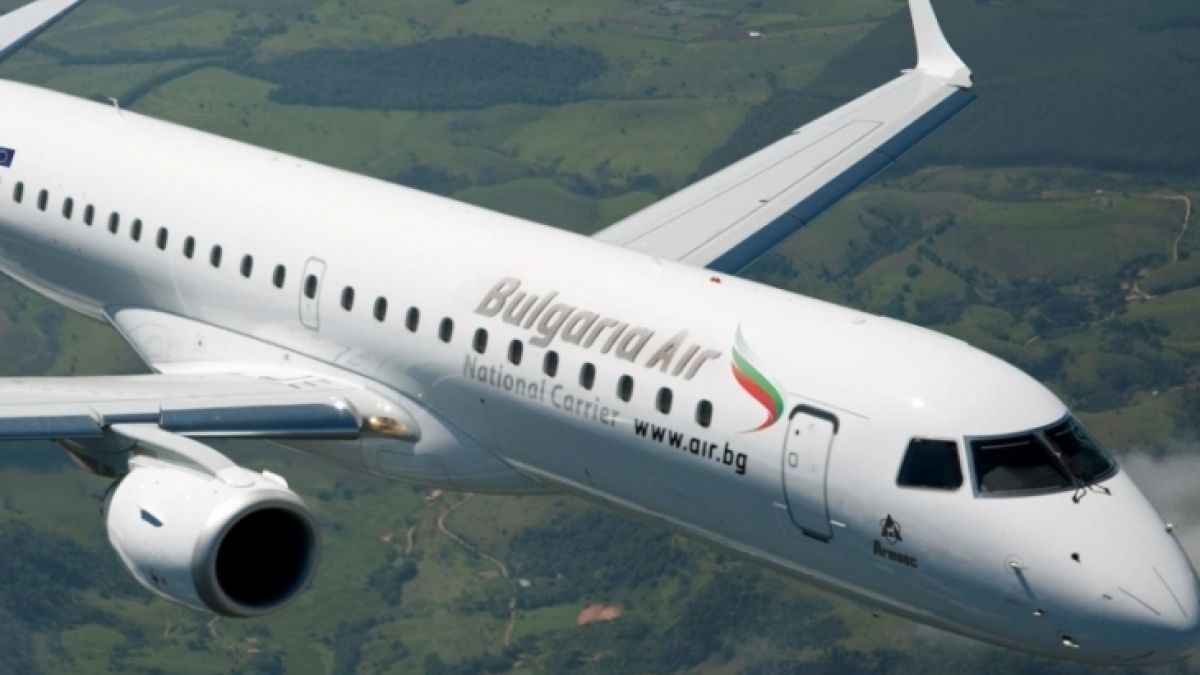 Трима заразени с COVID-19 на полет на Bulgaria Air