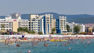 Куп чужденци изгоряха с милиони на родното море 