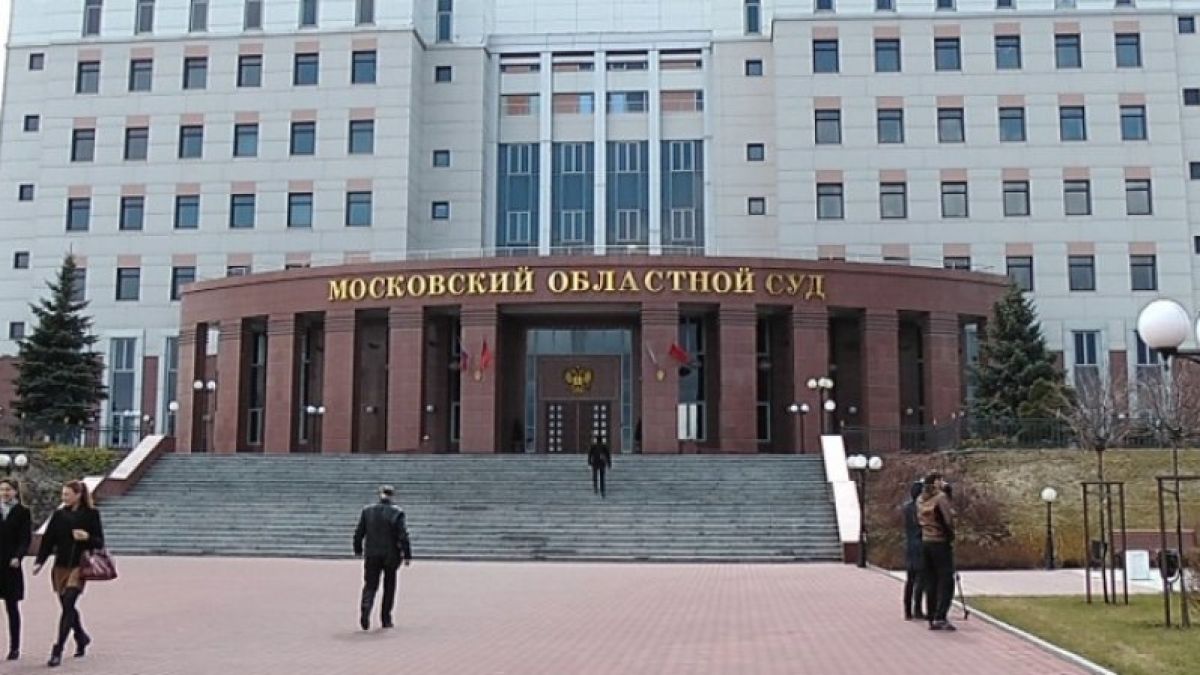 Появи се ВИДЕО 18+ от момента на ликвидирането на престъпната банда убийци в московския съд
