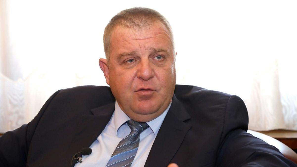 Каракачанов обяви във Варна прекрасна новина за 800 000 пенсионери