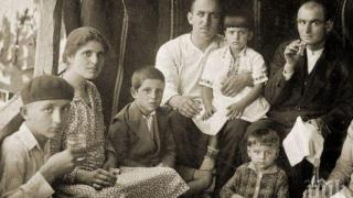 Чували сте тези български фамилии, но дали знаете какво означават?