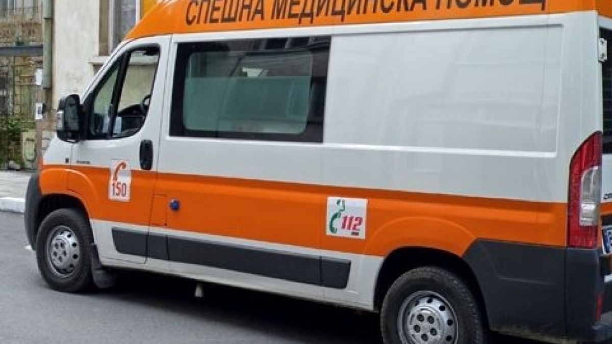 Сигнал до БЛИЦ: Линейки хвърчат към столичния „Бъкстон” заради инцидент с трамвай, моторист се потроши край КАТ 