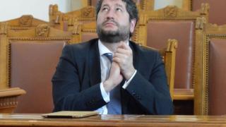 Гръмна страшен скандал! Човек на Христо Иванов със смъртни заплахи към Ангел Джамбазки, закани се да го обеси (СНИМКА)
