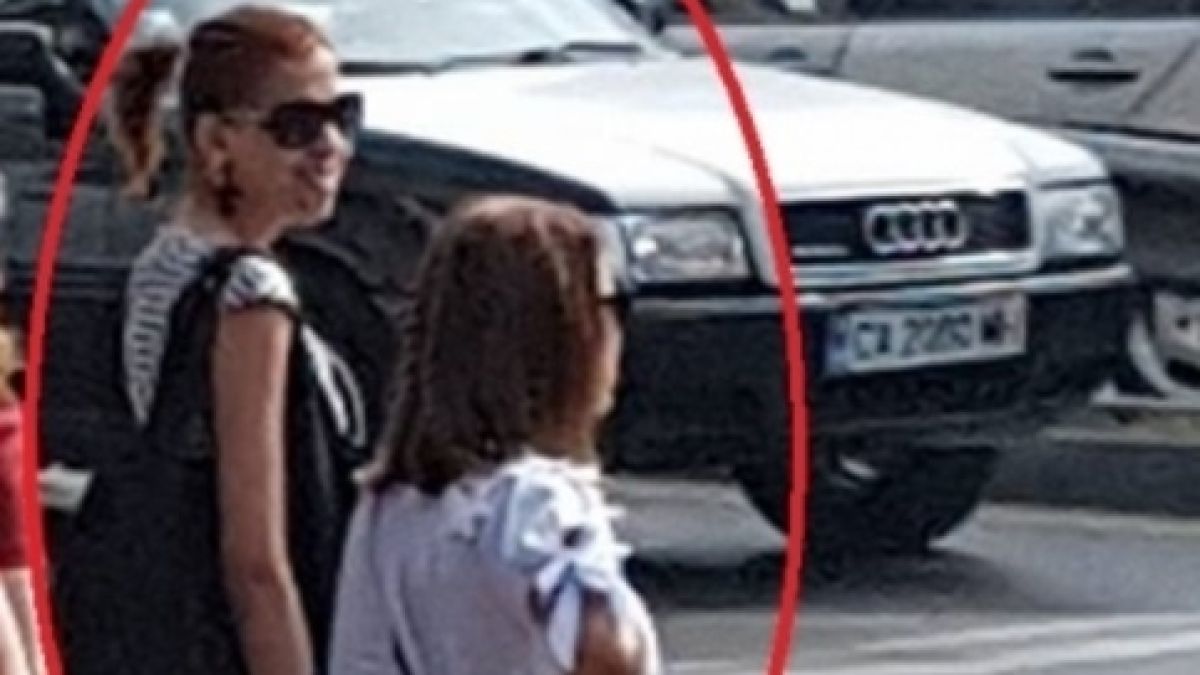 Възмутена столичанка: Видях с очите си как тези мургавите преджобват граждани в трамвай №8, пазете се от тях! (СНИМКА)
