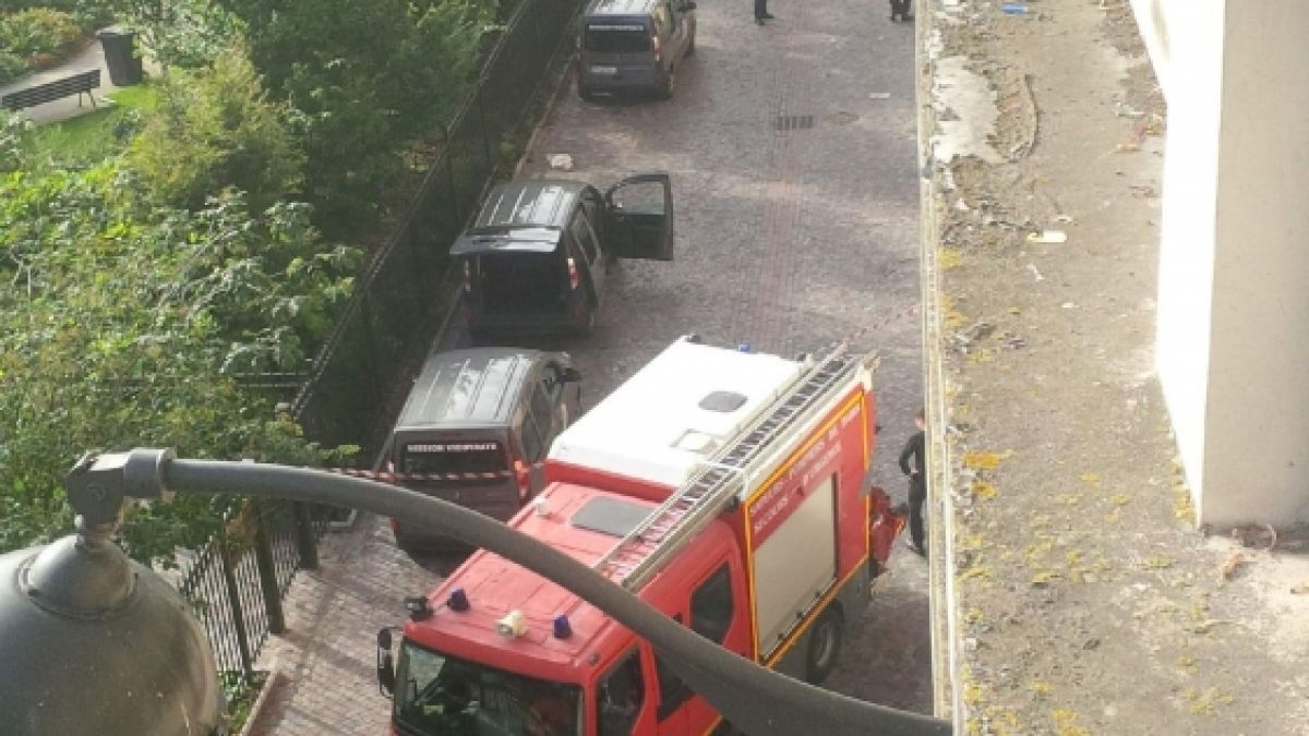 Шофьор се вряза в група френски военни край Париж, има пострадали (СНИМКИ/ВИДЕО)